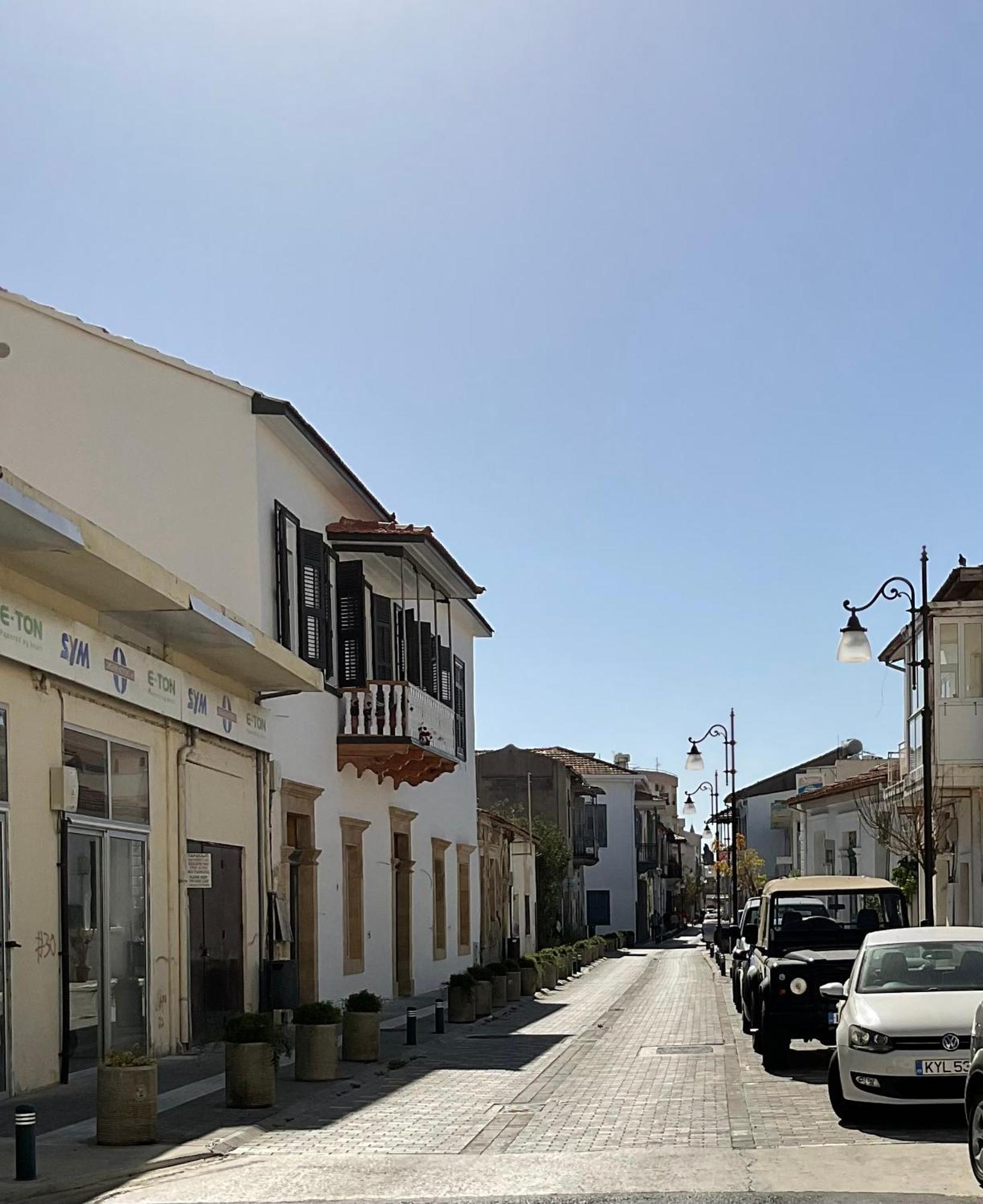 Le Voyageur Appartement Larnaca Buitenkant foto