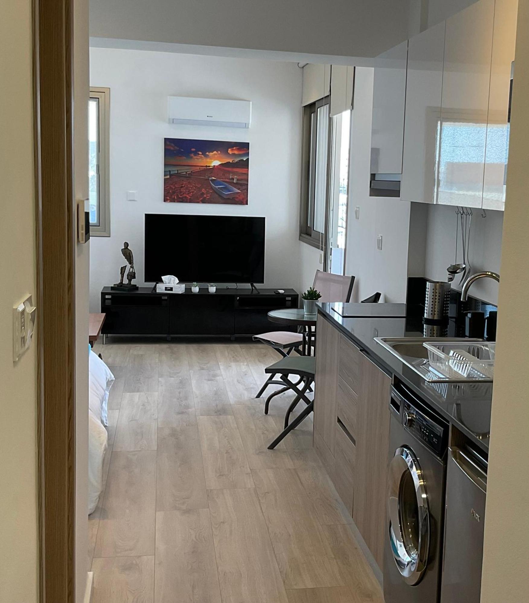 Le Voyageur Appartement Larnaca Buitenkant foto