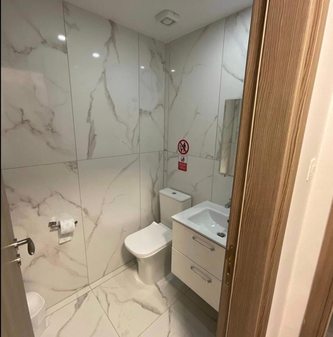 Le Voyageur Appartement Larnaca Buitenkant foto